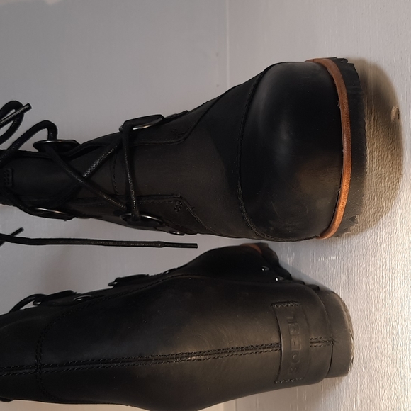 Sorel boots - Picture 5 of 7